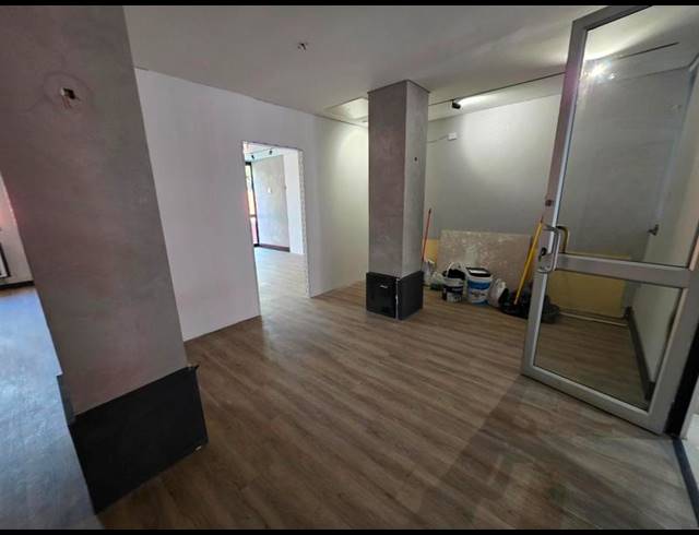 BUSINESS PROPERTY TO RENT IN FAERIE GLEN